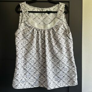 Ladies sleeves top